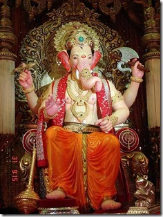 450px-Lalbaughcha_raja
